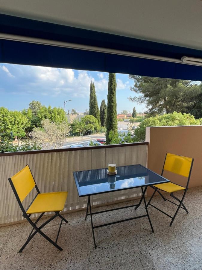 T2 Avec Terrasse & Parking A 5 Min Du Centre, 10 Min Des Plages Єр Екстер'єр фото