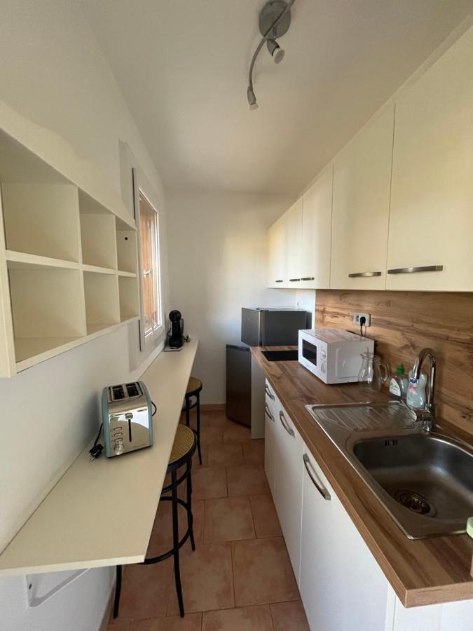 T2 Avec Terrasse & Parking A 5 Min Du Centre, 10 Min Des Plages Єр Екстер'єр фото