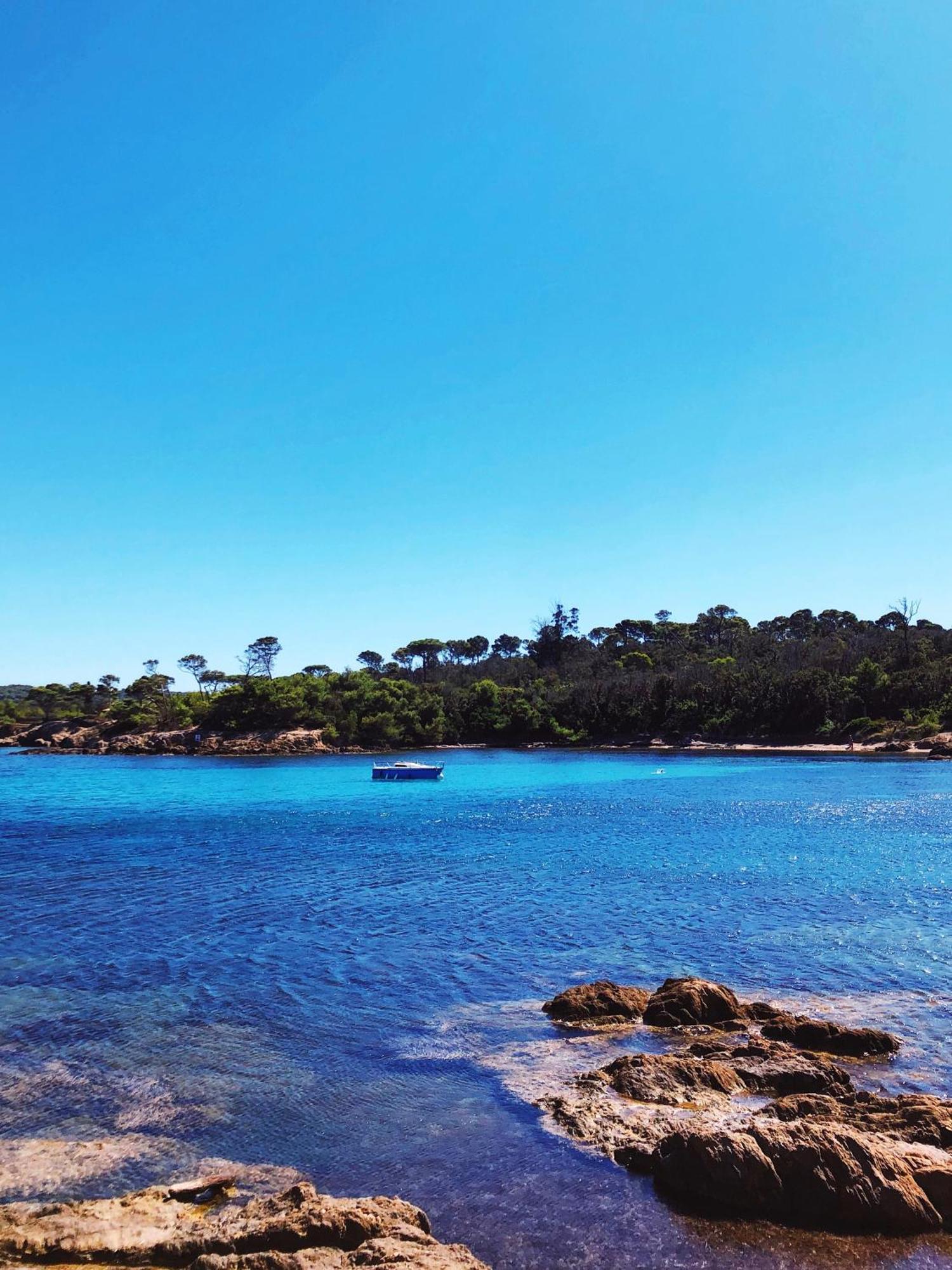 T2 Avec Terrasse & Parking A 5 Min Du Centre, 10 Min Des Plages Єр Екстер'єр фото