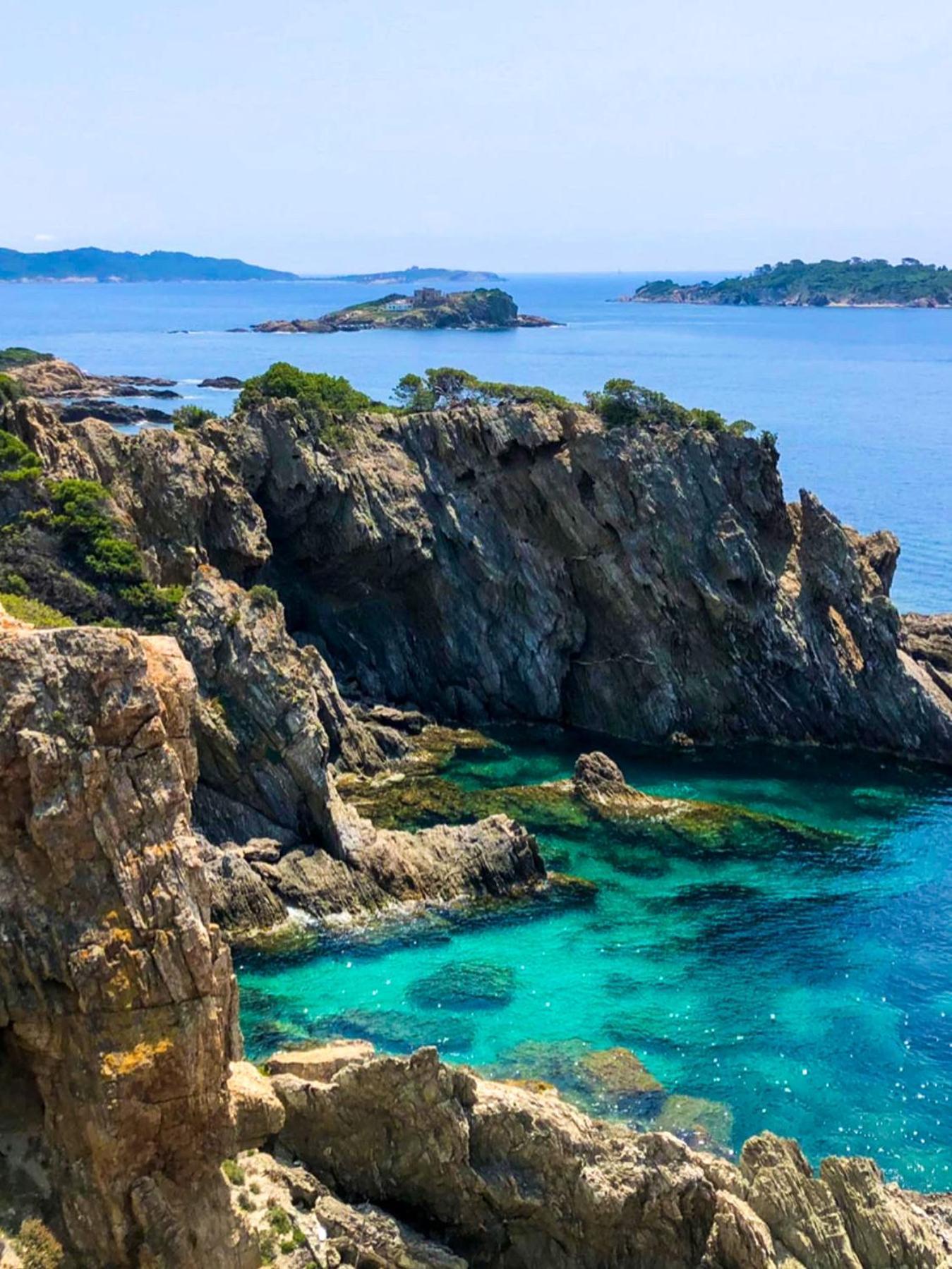 T2 Avec Terrasse & Parking A 5 Min Du Centre, 10 Min Des Plages Єр Екстер'єр фото